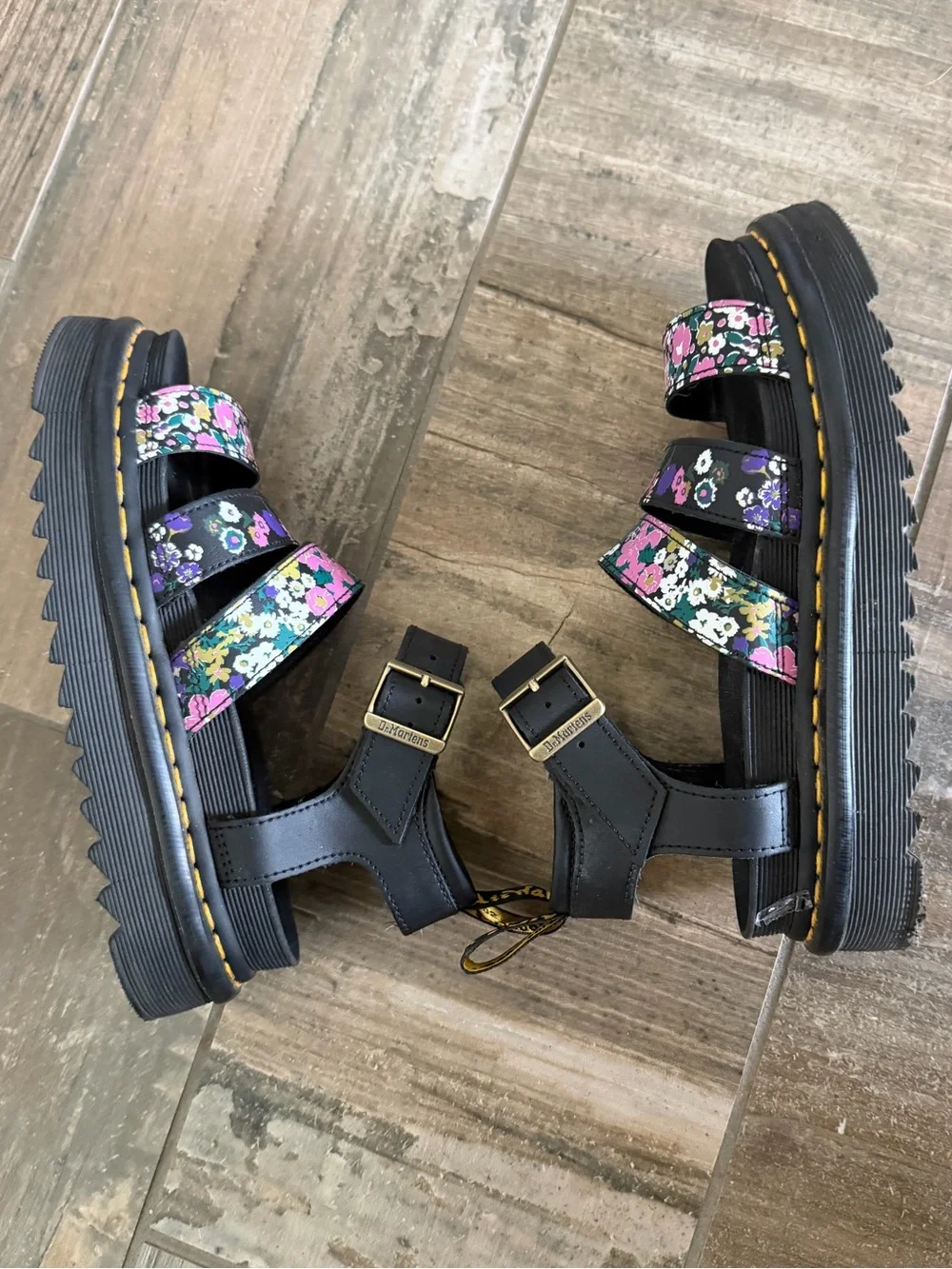 DR. MARTENS Blair’s Black Floral sandals size 7
